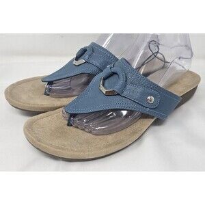 St John's Bay Women's Zion T-Strap Casual Sandal Size 12M Blue Faux Leather NWOT